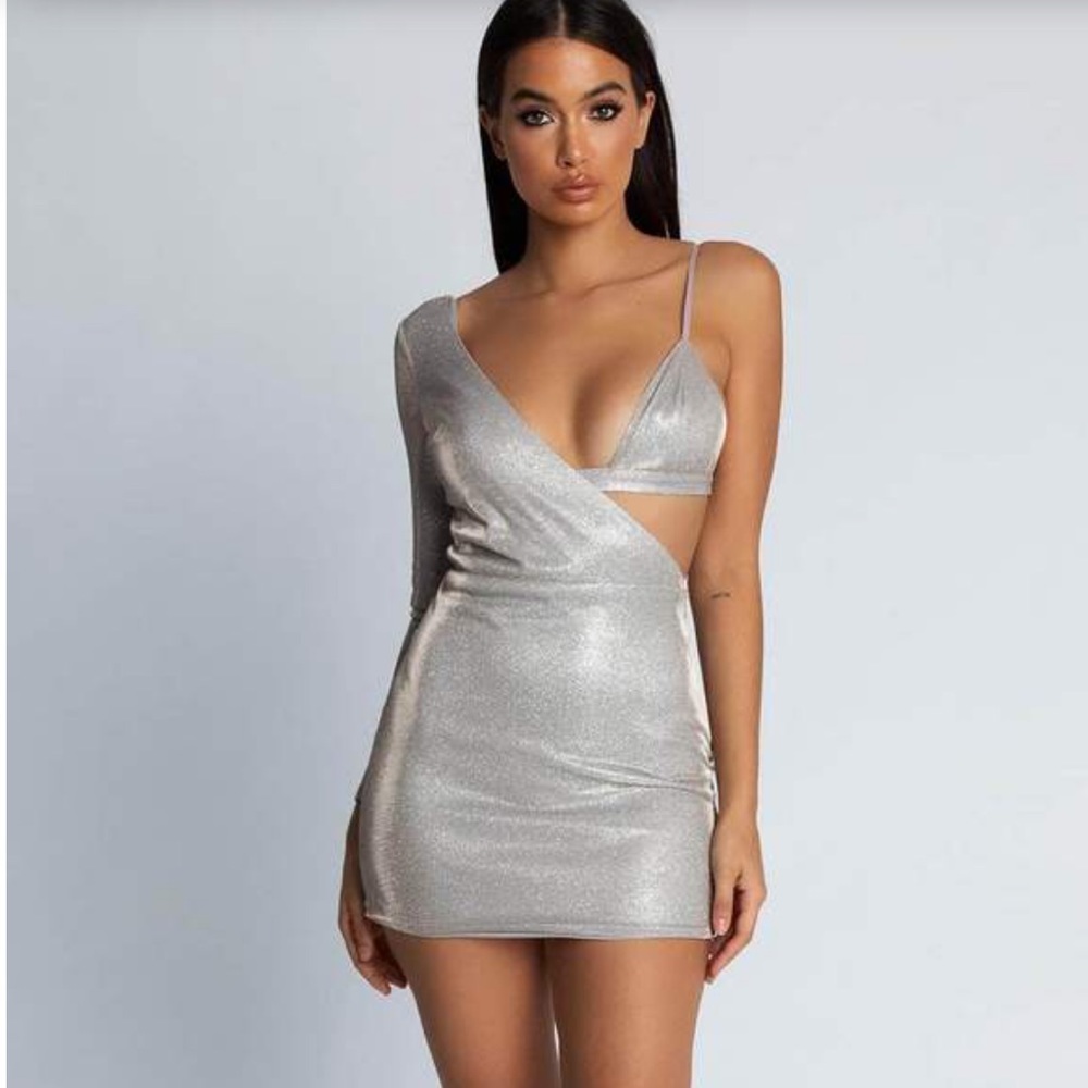 NEW MESHKI LILLIANA SHIMMER ASYMMETRICAL DRESS